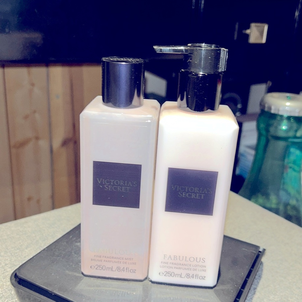 Victoria’s Secret Fabulous Set